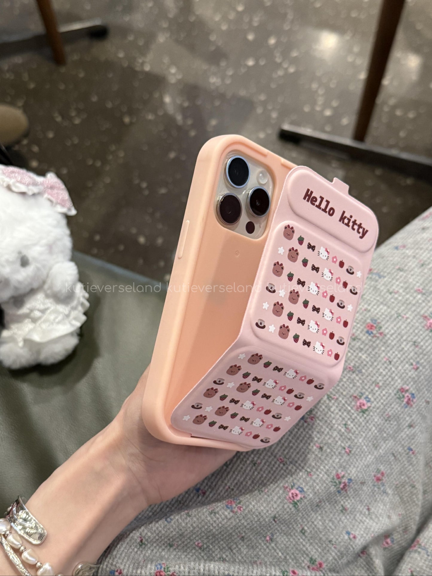 Étui à rabat pour iPhone avec mini chat et ours en peluche KTY, motif dessin animé mignon, fraises et fleurs