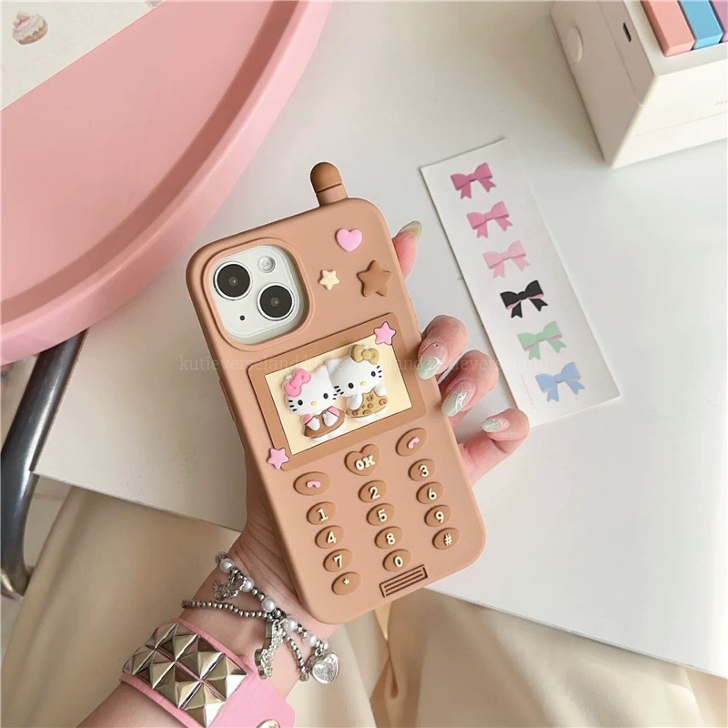 Cute Cartoon Cat KTY Nostalgia Phone Silicone Soft iPhone Case